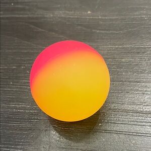 Gradient Pink and Yellow Ball